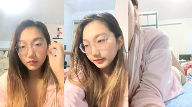 核弹！正宗大学生~19.9小时~【小野猫】宿舍大秀~超漂亮~颜值很能打，贼刺激！~ (1)