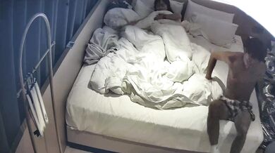 浪漫的双马尾学生妹给男友准备惊喜 男友下午来后，双马尾学妹赶紧献上自己的小穴让男友享用 (3)